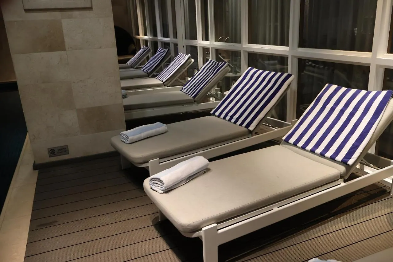Luxury Residence At Taj Cape Town - Top Corner Apartment With Balcony - Newly Renovated South Africa